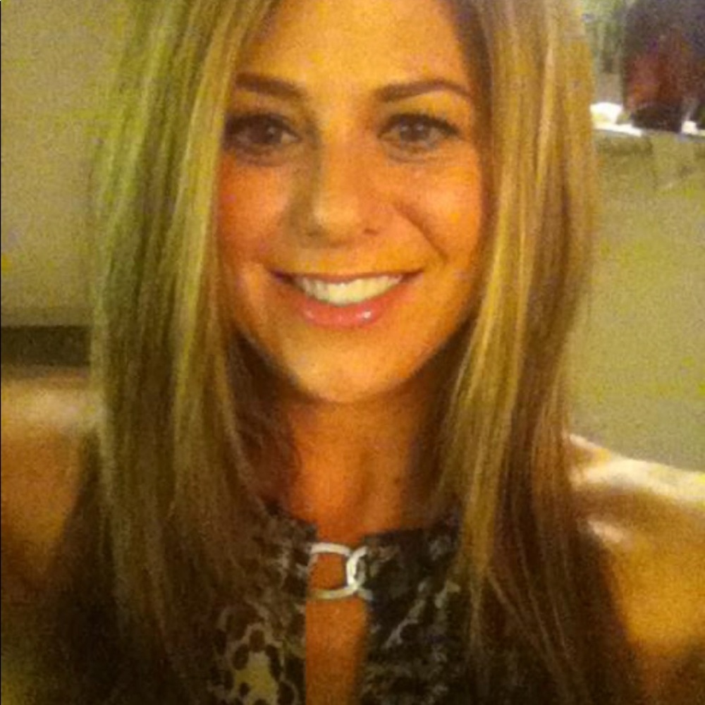 Meet your Posher, Angie